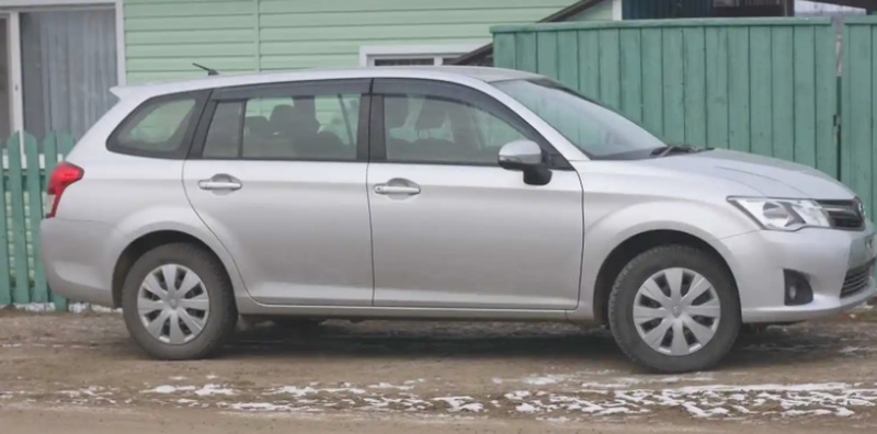шишахои сафед барои Toyota fielder 2012 боло